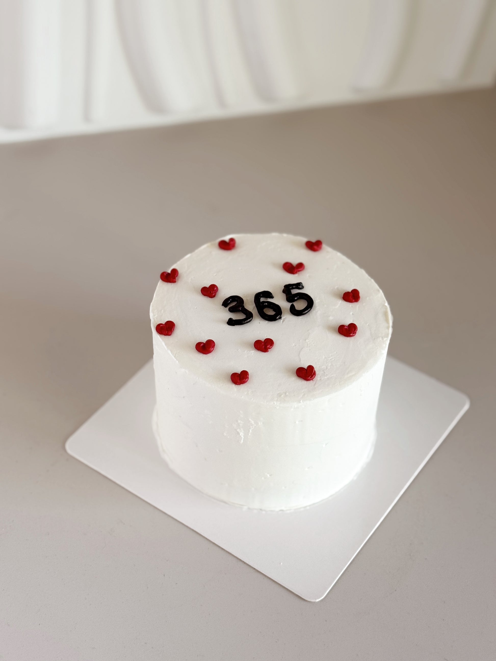 365