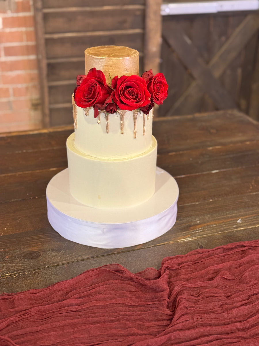 Golden Romance wedding cake